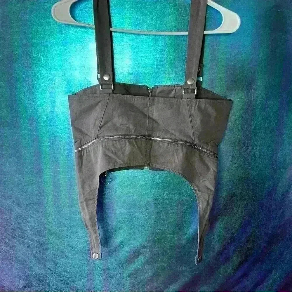 Grey Crop Top NEVER WORN - Picture 2 of 3